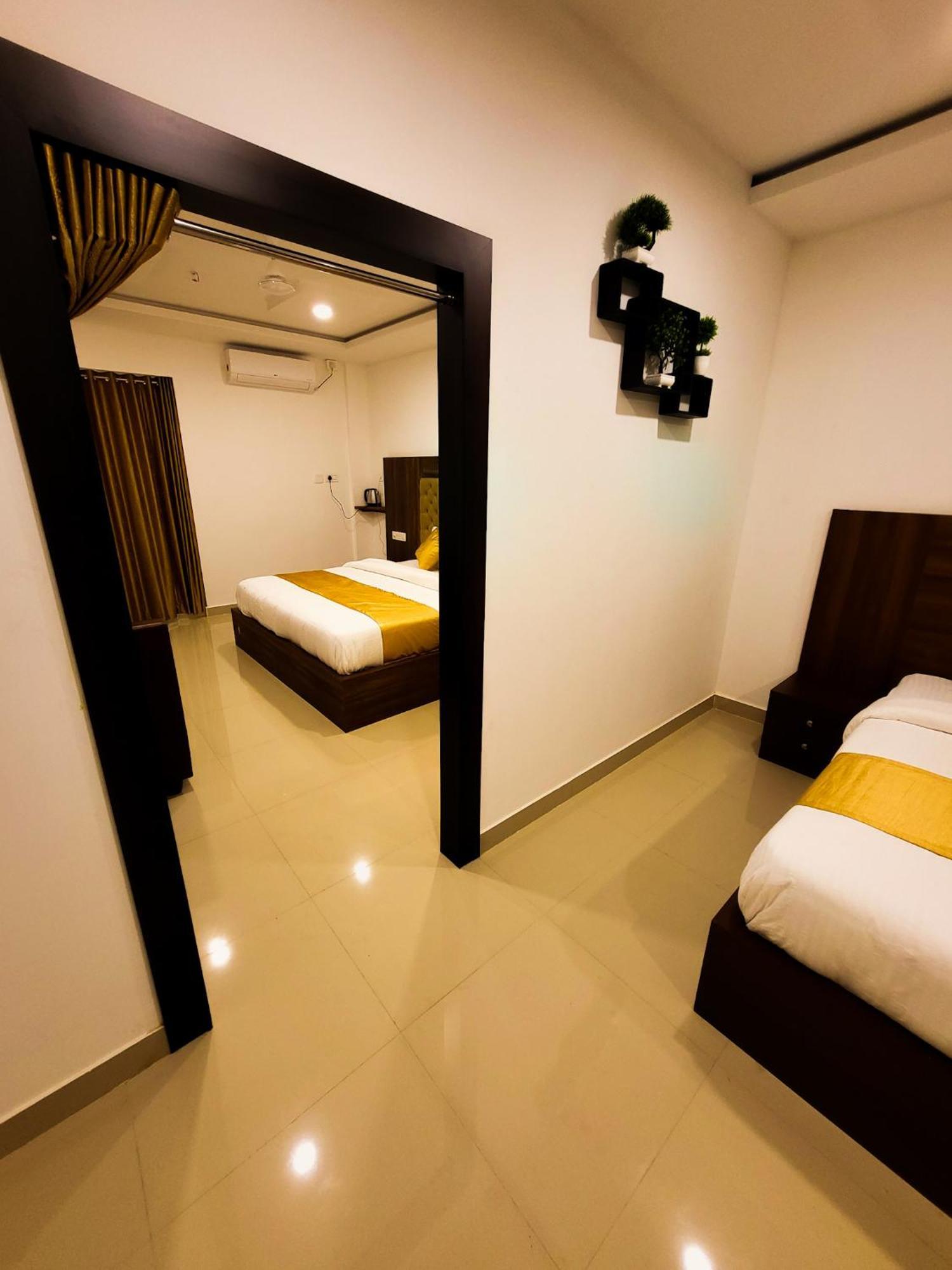 Thejaswini Residency Cheruvathur Nīleshwar Exterior foto